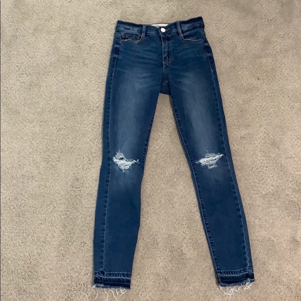Garage skinny jeans with rips size 01.